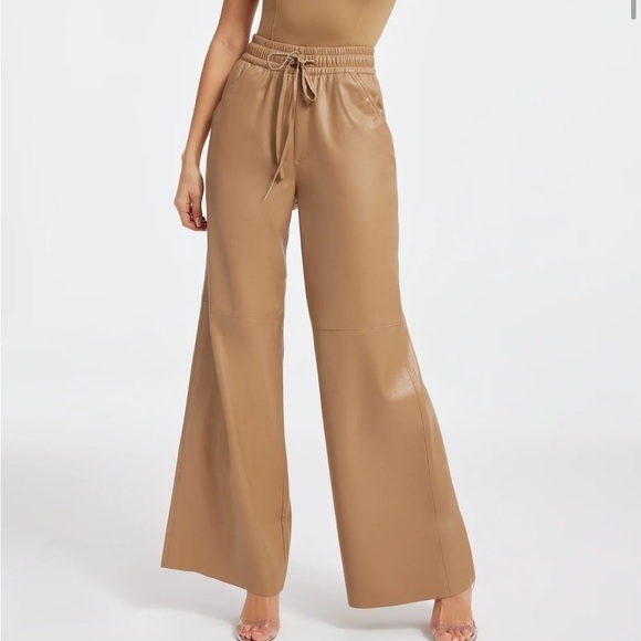 Good American Wide Leg Faux Leather Pants in Warm Caramel, size 5 (2XL) - Picture 1 of 8